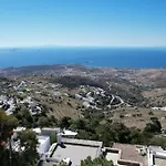 Apopsis Tinos View * Triandáros