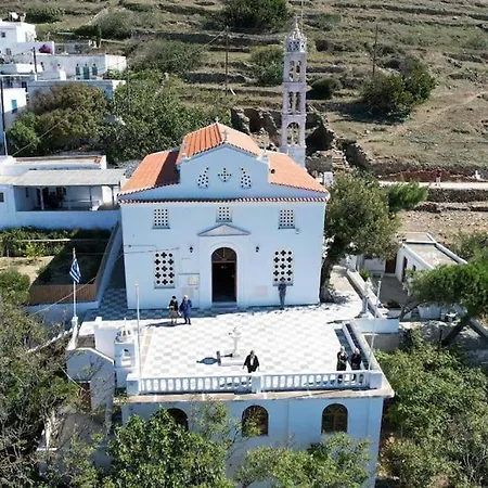 Apopsis Tinos View Triandáros