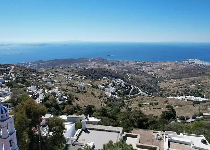 Apopsis Tinos View * Triandáros