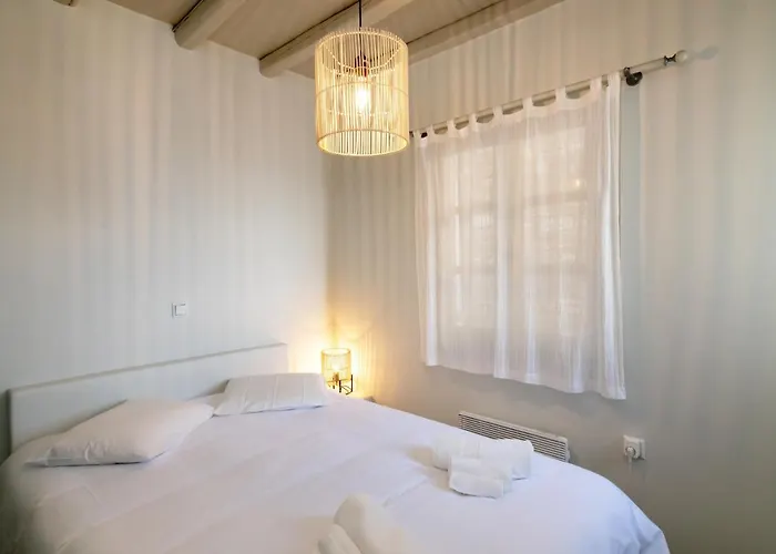 Apopsis Tinos View * Triandáros