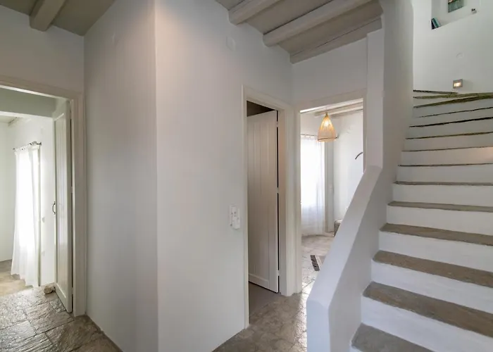 Apopsis Tinos View * Triandáros