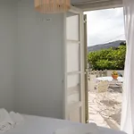 Apopsis Tinos View * Triandáros